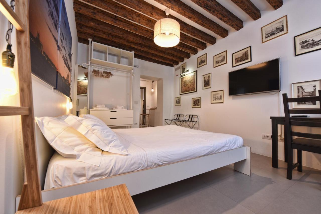 Gasthof Sottopiano - Comfort In The Center Venedig