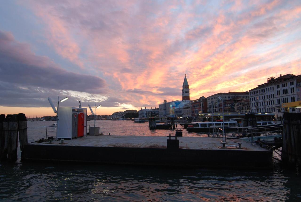Gasthof Sottopiano - Comfort In The Center Venedig